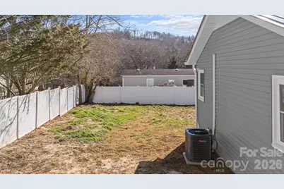 83 Hillside Street, Franklin, NC 28734 - Photo 36