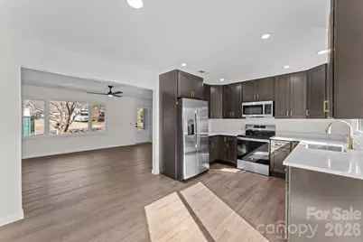 83 Hillside Street, Franklin, NC 28734 - Photo 6