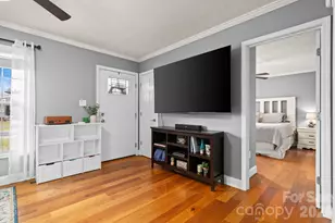 121 James St, Clyde, NC 28721 - Photo 10