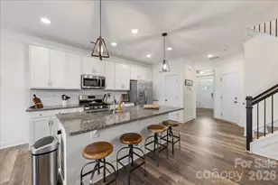 5923 Hampstead Pond Ln, Matthews, NC 28105 - Photo 4