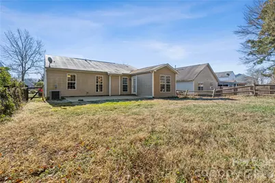 13042 Planters Row Drive, Charlotte, NC 28278 - Photo 36