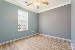 13042 Planters Row Dr, Charlotte, NC 28278 - Photo 24