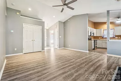 13042 Planters Row Drive, Charlotte, NC 28278 - Photo 8