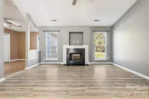 13042 Planters Row Dr, Charlotte, NC 28278 - Photo 6