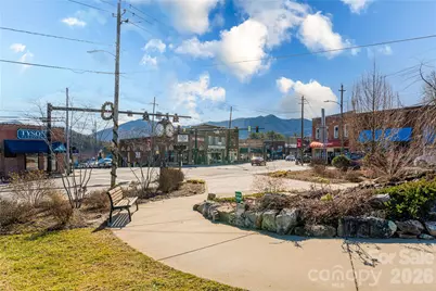 829 N Oconeechee Avenue, Black Mountain, NC 28711 - Photo 34