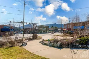 829 N Oconeechee Ave, Black Mountain, NC 28711 - Photo 34