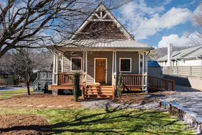 829 N Oconeechee Avenue, Black Mountain, NC 28711 - Photo 2
