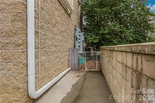 3905 Picasso Court, Charlotte, NC 28205 - Photo 36