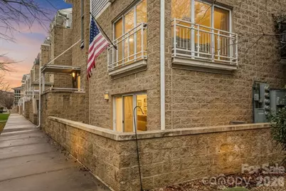 3905 Picasso Court, Charlotte, NC 28205 - Photo 2