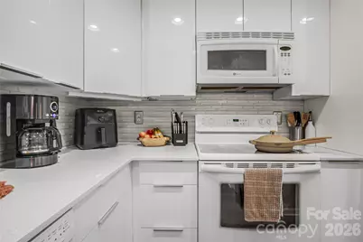 3905 Picasso Court, Charlotte, NC 28205 - Photo 14