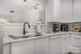 3905 Picasso Court, Charlotte, NC 28205 - Photo 18