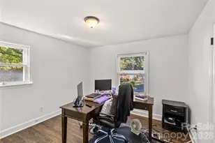 1830 Edgewater Dr, Charlotte, NC 28210 - Photo 16