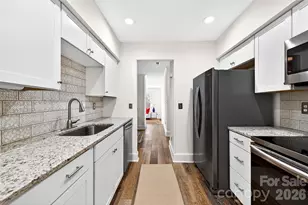 2220 Roswell Ave, Charlotte, NC 28207 - Photo 8