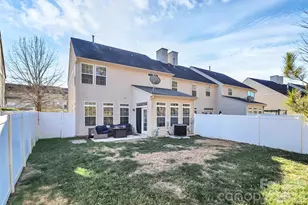 9732 Springholm Dr, Charlotte, NC 28278 - Photo 20