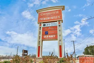 9732 Springholm Dr, Charlotte, NC 28278 - Photo 26