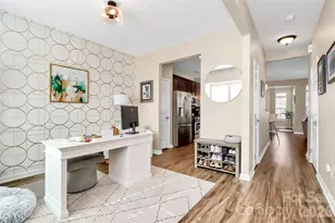 9732 Springholm Dr, Charlotte, NC 28278 - Photo 2