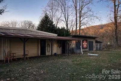5793 Old Highway 64 Highway E, Hayesville, NC 28904 - Photo 4