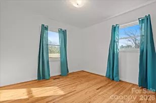 317 Thomas St, Bennettsville, SC 29512 - Photo 22