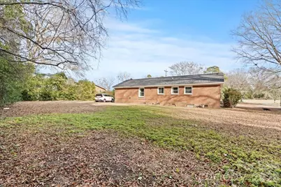 317 Thomas Street, Bennettsville, SC 29512 - Photo 2