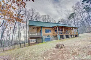 10538 Steele Trace Ct, Charlotte, NC 28278 - Photo 2