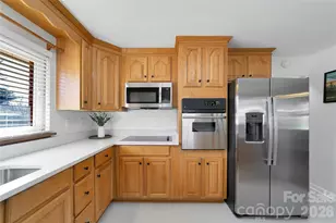 112 Allison Rd, Brevard, NC 28712 - Photo 14