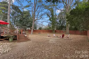 3900 Tipperary Pl, Charlotte, NC 28215 - Photo 20