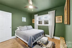 3900 Tipperary Pl, Charlotte, NC 28215 - Photo 16