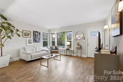 3900 Tipperary Place, Charlotte, NC 28215 - Photo 6