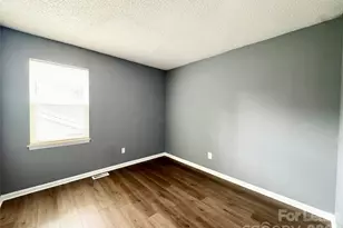 1634 Pamela Lorraine Dr, Charlotte, NC 28213 - Photo 22