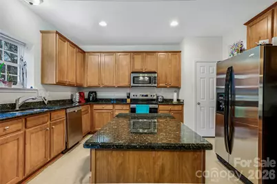 3240 Queensland Court, Fort Mill, SC 29707 - Photo 6