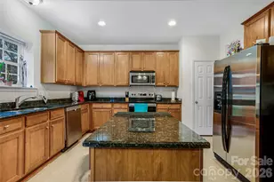 3240 Queensland Ct, Fort Mill, SC 29707 - Photo 6