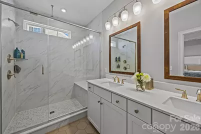 241 Emerson Avenue, Charlotte, NC 28204 - Photo 16