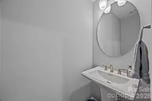 241 Emerson Ave, Charlotte, NC 28204 - Photo 22