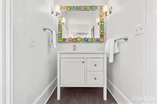 2400 Kenmore Ave, Charlotte, NC 28204 - Photo 32