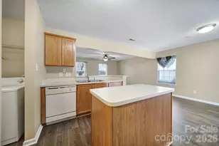 8923 Gerald Dr, Charlotte, NC 28217 - Photo 14