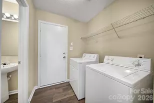 8923 Gerald Dr, Charlotte, NC 28217 - Photo 16