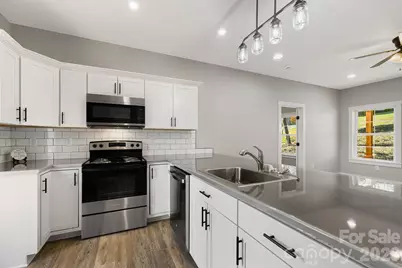 129 Brentwood Road, Morganton, NC 28655 - Photo 10