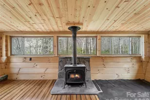 141 Overlook Dr, Spruce Pine, NC 28777 - Photo 6