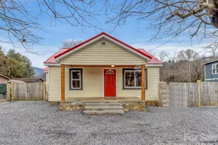 106 Long St, Waynesville, NC 28786 - Photo 2