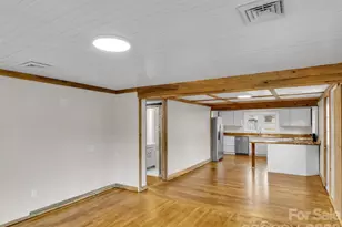 106 Long St, Waynesville, NC 28786 - Photo 6