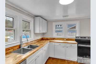 106 Long Street, Waynesville, NC 28786 - Photo 10