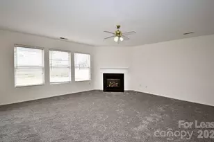 8629 Buckhorn St, Charlotte, NC 28216 - Photo 2