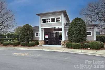 8629 Buckhorn Street, Charlotte, NC 28216 - Photo 16