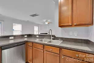 209 Oakton Glen Ct, Charlotte, NC 28262 - Photo 10