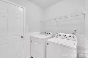 209 Oakton Glen Ct, Charlotte, NC 28262 - Photo 14