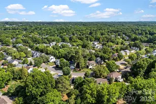 12219 Landing Green Dr, Charlotte, NC 28277 - Photo 38