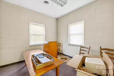 334 N Oakland Avenue, Statesville, NC 28677 - Photo 38