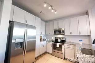 425 W Trade St, Charlotte, NC 28203 - Photo 18