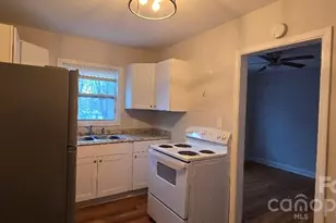 2901 Clemson Ave, Charlotte, NC 28205 - Photo 2