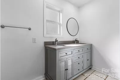 503 E Herman Street, Newton, NC 28658 - Photo 10